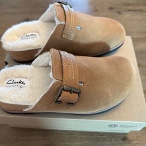 🆕 Clarks Women's Brynn Slide Casual Shoe. With box. Size 6.5